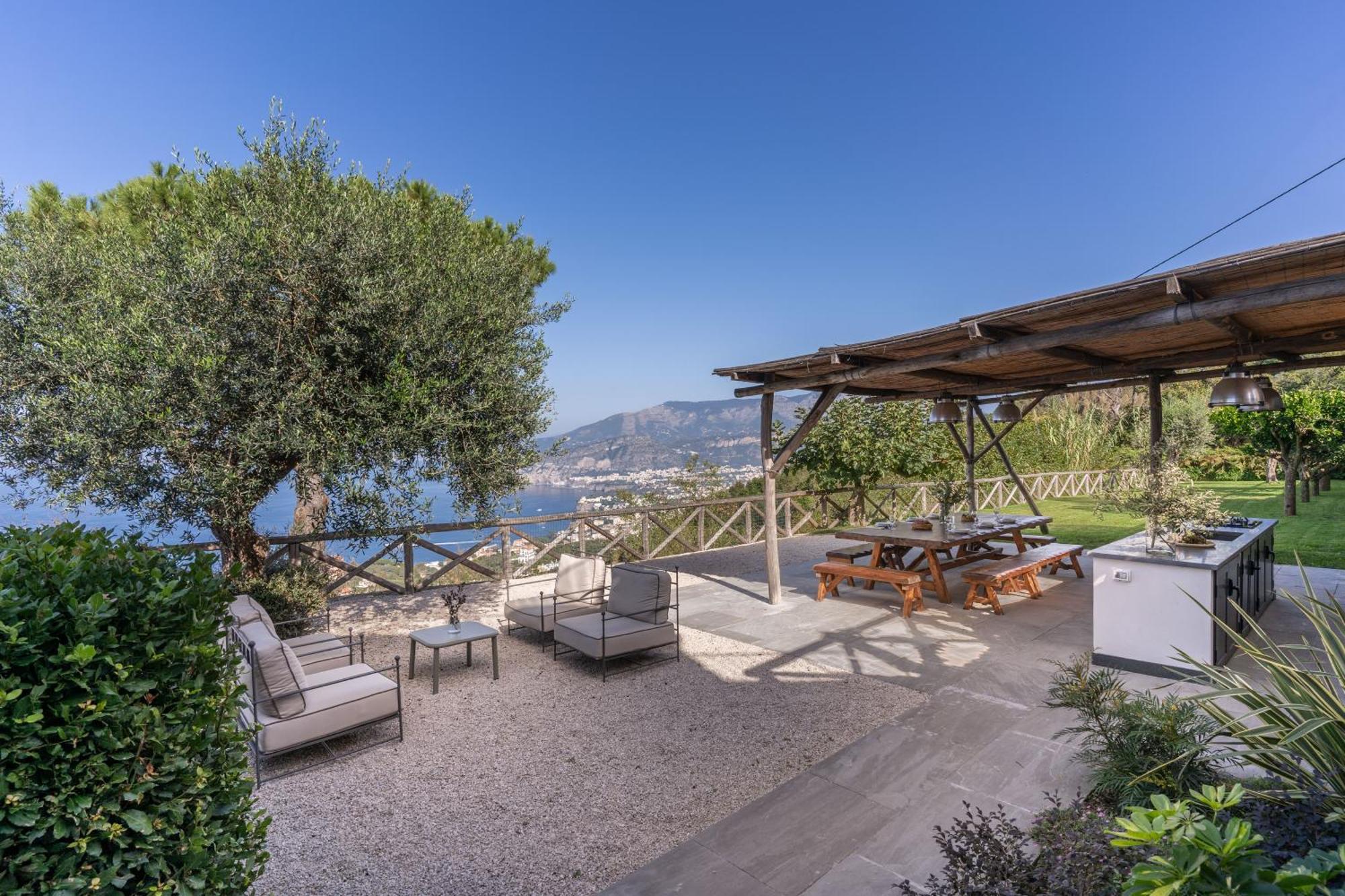 Villa Giulia Boutique Views Pool And Guest Services Sorrento Luaran gambar