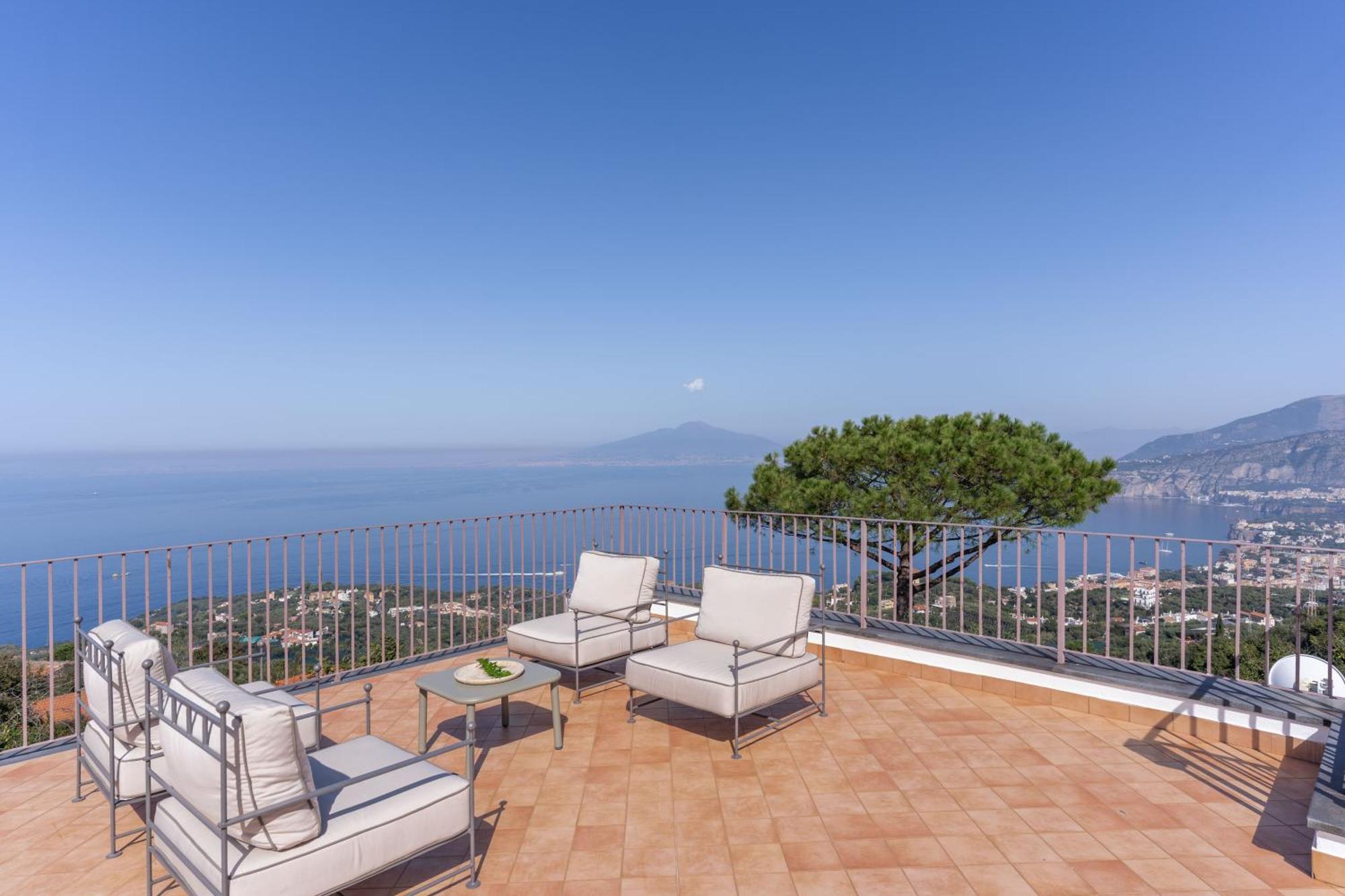 Villa Giulia Boutique Views Pool And Guest Services Sorrento Luaran gambar