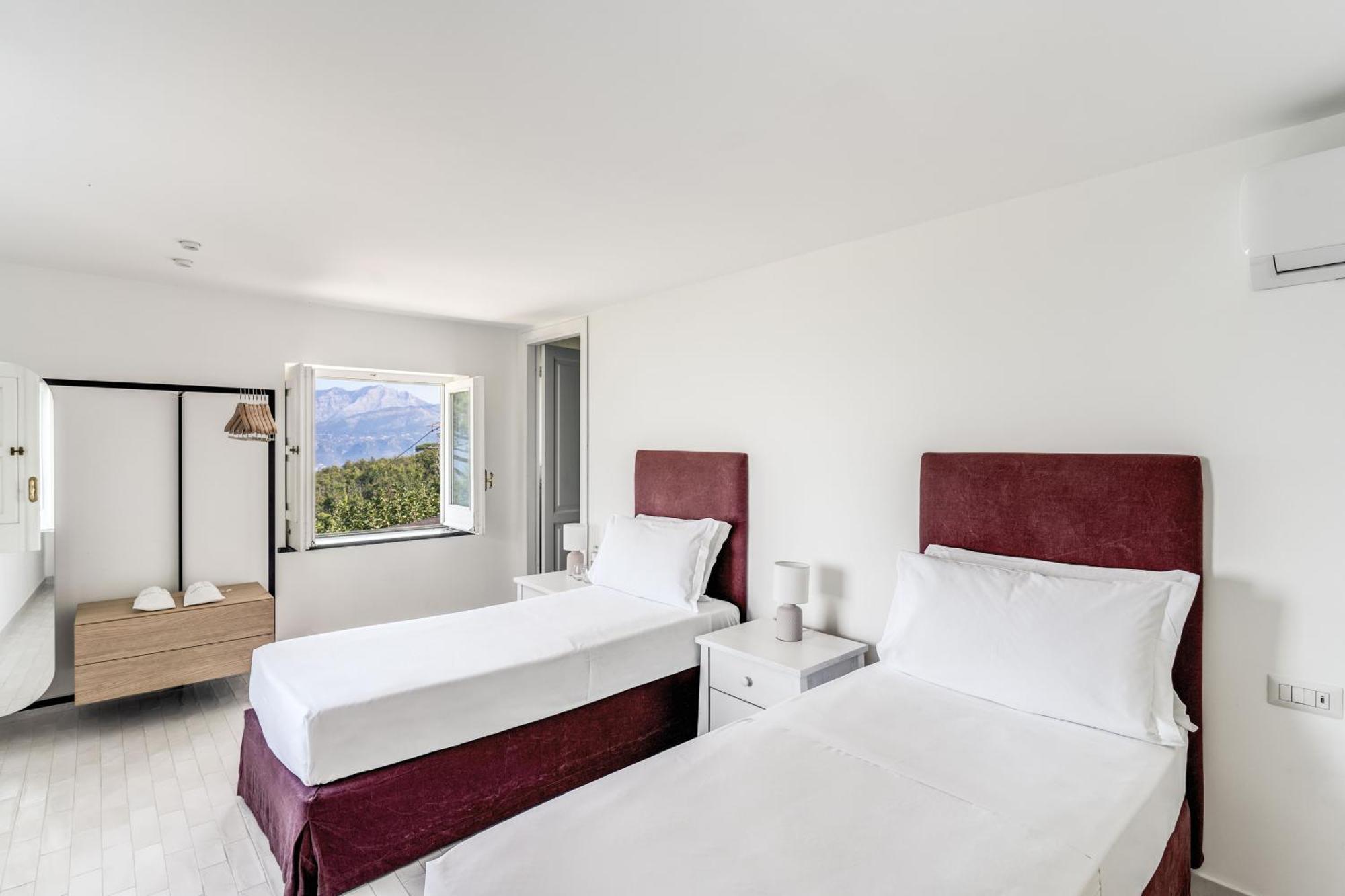 Villa Giulia Boutique Views Pool And Guest Services Sorrento Luaran gambar