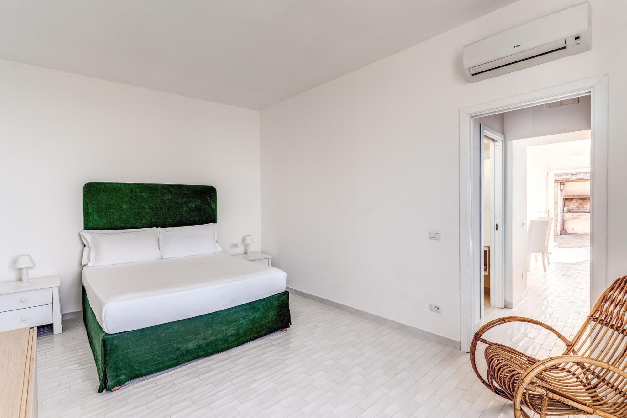 Villa Giulia Boutique Views Pool And Guest Services Sorrento Luaran gambar